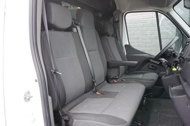 Renault MASTER 2.3 dCi 130 PK EURO 6 - Airco - Cruise - Trekhaak - ¤ 15.950,- Excl.