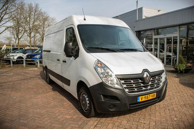 Renault MASTER FWD T33 L2H2 FWD dCi 130
