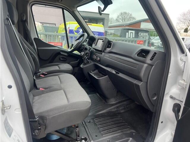 Renault MASTER T35 2.3 dCi 120KW KOFFER LAADKLEP LBW KLIMA