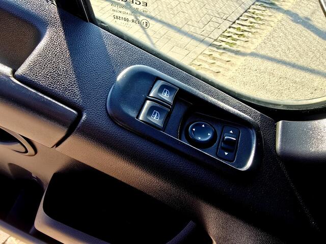 Renault MASTER T35 2.3 dCi L2 H2 - 150 PK - Euro 6 - Airco - Cruise Control