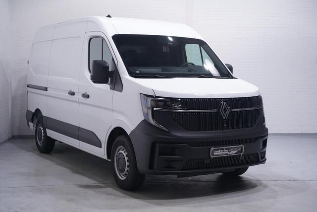 Renault MASTER 2.0 dCi 130 pk L2H2 Apple Carplay, ex BTW/BPM Trekhaak 2.500 kg, Dodehoek Assist, Laadruimte Pakket, 3-Zits