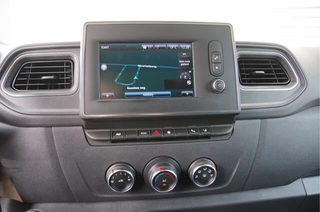 Renault MASTER 2.3 dCi 135PK L2H2 Work Edition TREKHAAK, CAMERA, NAVI, CRUISE, AIRCO, LANE ASSIST, DODE HOEK DETECTIE, PARKEERSENSOREN, NL AUTO, NAP
