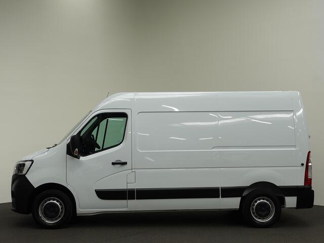 Renault MASTER T35 2.3 dCi 135PK L2H2 Airco Cruise Control Camera Nav PDC V+A Trekhaak 270° Deuren