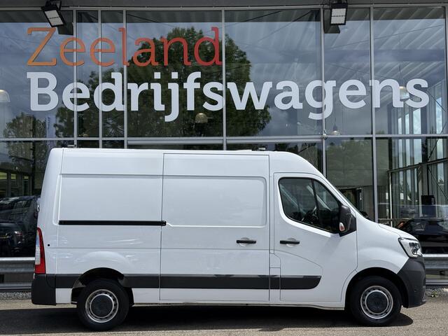 Renault MASTER T35 2.3 dCi 135 L2H2 | Navi | Carplay | Camera | Trekhaak | PDC