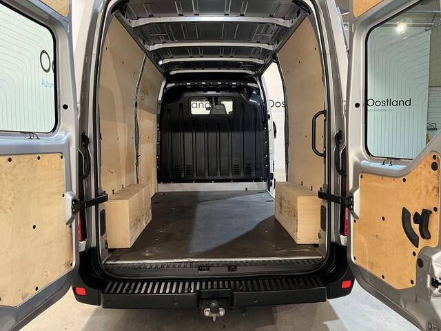 Renault MASTER 2.3 dCi L2H2 180 PK / Euro 6 / Airco / Cruise Control / Camera / Navigatie / Trekhaak