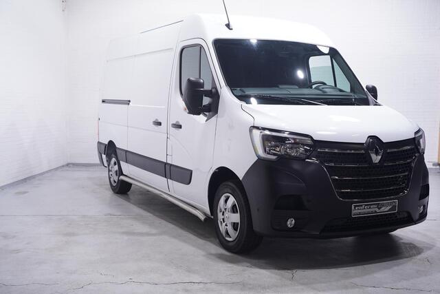 Renault MASTER 2.3 dCi 135 pk L2H2 Navi, Camera, Trekhaak, NAP BPM Vrij, Laadruimte Pakket, PDC V+A, 3-Zits