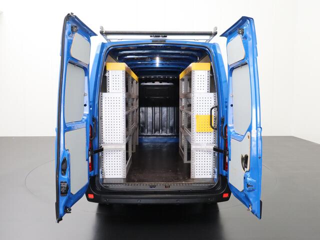 Renault MASTER 2.3DCI 136PK L3H2 Maxi | Imperiaal | Kastinrichting | Navigatie | Multimedia | Airco | Cruise | 3-Zits