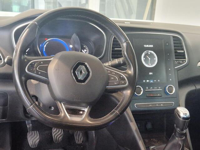 Renault MEGANE Estate 1.3 TCe Bose | NAVIGATIE | ACHTERUITRIJCAMERA | PARKEERSENSOREN VOOR & ACHTER | DODEHOEK DETECTIE |