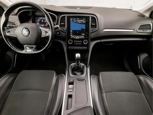 Renault MEGANE Estate 1.2 TCe Bose (VIRTUAL COCKPIT, APPLE CARPLAY, GROOT NAVI, CLIMATE, LEDER, BOSE AUDIO, SPORTSTOELEN, CAMERA, GETINT GLAS, KEYLESS, NIEUWE APK, NIEUWSTAAT)