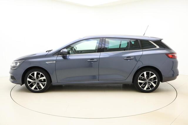 Renault MEGANE Estate 1.3 TCe Bose 140 PK | Navigatie | Trekhaak | Weinig kilometers | Climate control | Keyless | Lichtmetalen velgen | Dodehoekassistent