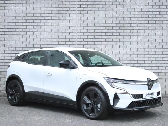 Renault MEGANE E-Tech Evolution 130pk 60 kWh Comfort Range | Stoel + Stuurverwarming | Navigatie | Parkeersensoren V + A |