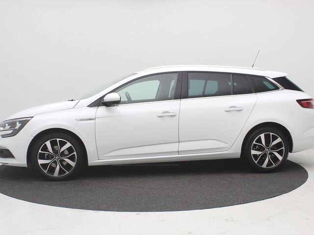 Renault MEGANE Estate 1.3 TCe Bose / Dealer onderhouden / 1.700 kg trekgewicht / Trekhaak / All Seasonbanden