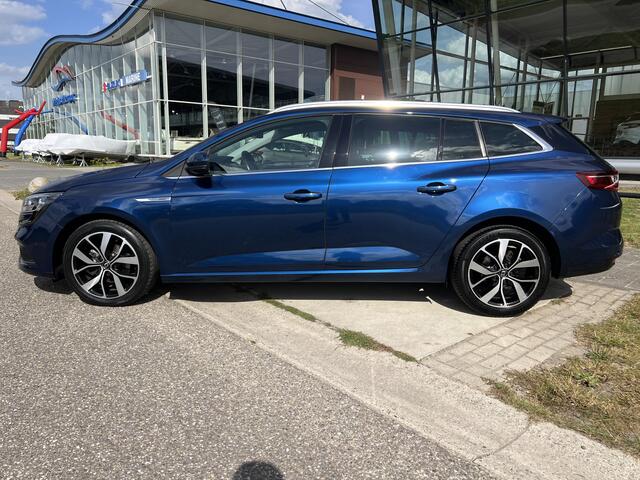 Renault MEGANE Estate 1.5 Blue dCi Bose / Trekhaak / Groot scherm / Stoelverw. / Camera / Keyless / PDC V+A / 17'' LMV /