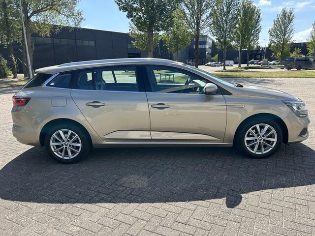 Renault MEGANE 1.2 TCe Limited NAVI PDC CRUISE CARPLAY.