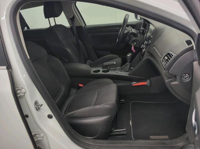 Renault MEGANE Estate 1.5 DCi 116PK Zen / Trekhaak / Navigatie / Airco-ecc./ Pdc. / Radio multimedia /