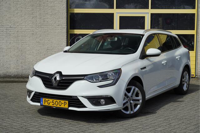 Renault MEGANE Estate 1.5 dCi Eco2 Zen BJ2017 Led | Pdc | Navi | Climate control | Cruise control | Getint glas | Distributieriem is vervangen!