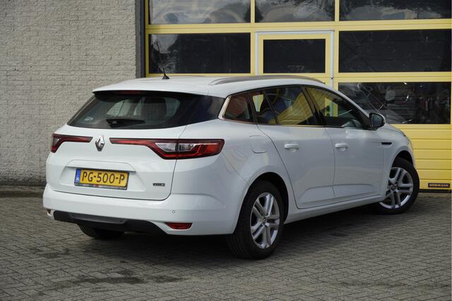 Renault MEGANE Estate 1.5 dCi Eco2 Zen BJ2017 Led | Pdc | Navi | Climate control | Cruise control | Getint glas | Distributieriem is vervangen!