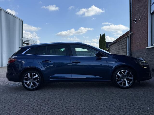 Renault MEGANE Estate 1.2 TCe Bose | AUTOMAAT | MASSAGE | TREKHAAK | NAVI | CAMERA |