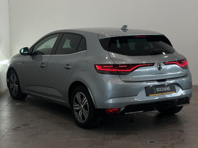 Renault MEGANE 1.6 E-Tech Plug-In Hybrid 160 Intens | Navigatie 9,3" | Head-Up Display | Dodehoek Detectie | Parkeersensoren voor, achter en achteruitrijcamera