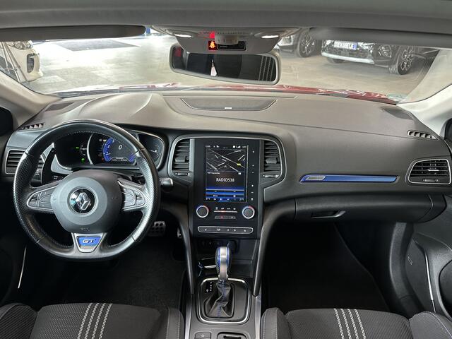 Renault MEGANE Estate 1.6 TCe 205pk GT | Groot Navi | 18 inch | Bose | Pano | Dodehoek | Led | Volledig dealer onderhouden!