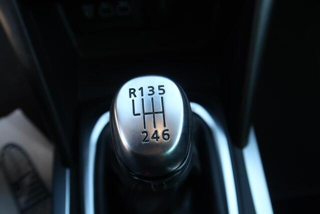 Renault MEGANE Estate 1.0 TCe Intens | NL-auto | 1e Eig | Groot navi | Camera | Trekhaak | Clima | PDC