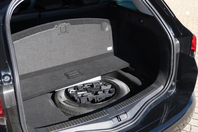 Renault MEGANE Estate 1.0 TCe Intens | NL-auto | 1e Eig | Groot navi | Camera | Trekhaak | Clima | PDC