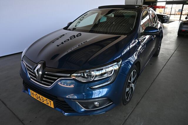 Renault MEGANE 1.3 TCe Bose Panoramadak Climate Cruise control Camera PDC Dodehoek 100% Onderhouden Inruil Mogelijk!