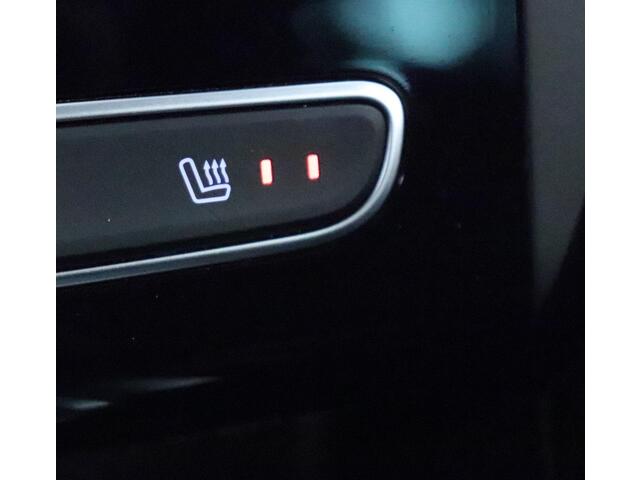 Renault MEGANE Estate 1.3 TCe 140 Techno | Camera | Stoelverwarming | Climate control | AppleCarplay AndroidAuto | Cruise control |