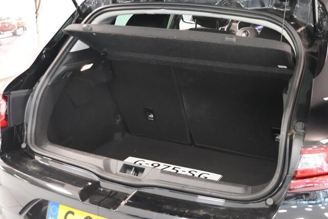 Renault MEGANE 1.3 TCe Bose | Camera | Automaat | BOSE audio | Navigatie | Trekhaak | Key-less | Climate control |