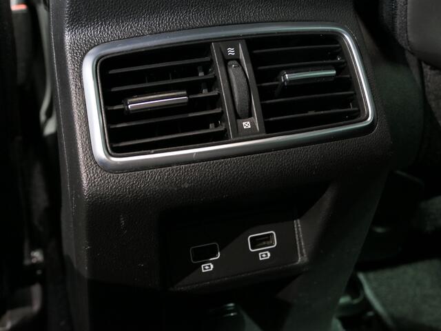 Renault MEGANE Estate 1.3 TCe 140pk Intens Trekhaak, Sensoren V+A, Clima, Cruise