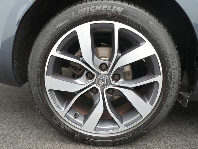 Renault MEGANE Estate TCe 130 EDC Bose - RIJKLAARPRIJS - Automaat - Elektrisch Glazen Schuif-/Kanteldak - Dealeronderhouden