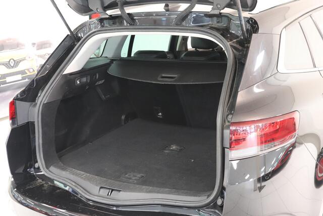 Renault MEGANE Estate 1.3 TCe 140 Techno | Camera | Trekhaak | AppleCarplay AndroidAuto | Parkeerassistent | Climate control |