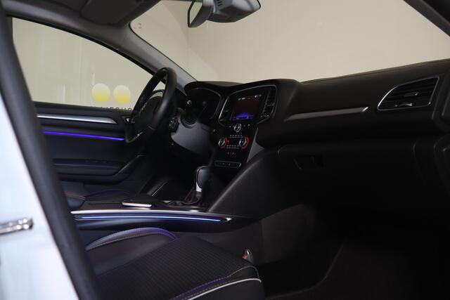 Renault MEGANE Estate 1.2 TCe Bose NL-Auto!! Pano I Stoelmassage I Sfeerverlichting