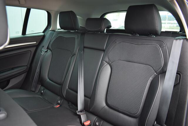 Renault MEGANE Estate 1.3 TCe Bose | 140 PK | Apple CarPlay | Half Leer | Climate