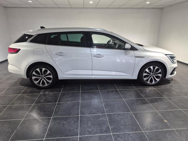 Renault MEGANE Estate TCe 140PK Automaat Techno | Pack Parking & Winter | Navigatie | Cruisecontrol | Parkeersensoren |