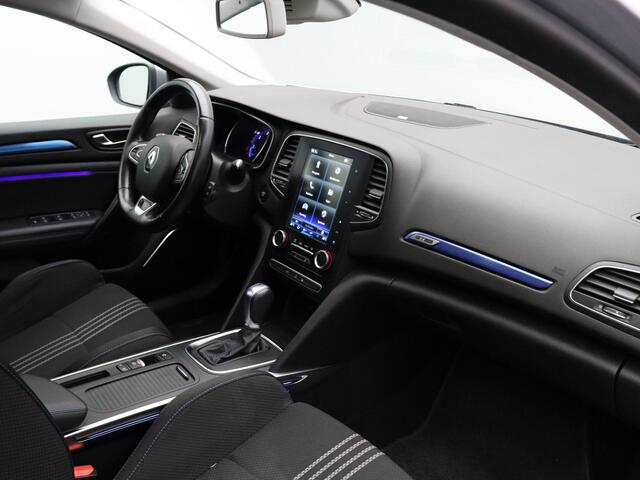 Renault MEGANE Estate 1.3 TCe GT-Line | Dode hoek | Bose | Panoramisch-dak | LED | Achteruitrij camera | Trekhaak | 1.700KG trekgewicht.