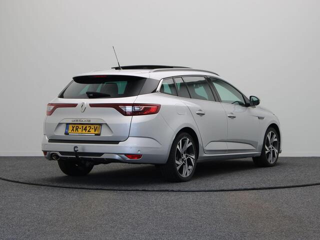 Renault MEGANE Estate 1.3 TCe GT-Line | Dode hoek | Bose | Panoramisch-dak | LED | Achteruitrij camera | Trekhaak | 1.700KG trekgewicht.