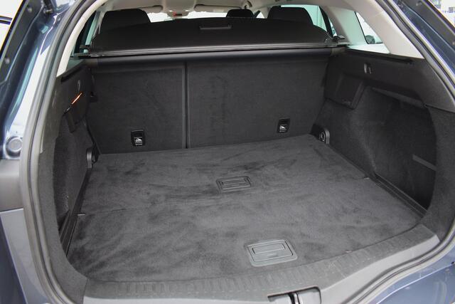 Renault MEGANE Estate 1.5 dCi Eco2 Bose | Trekhaak | Apple CarPlay | Cruise | Climate