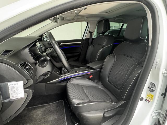 Renault MEGANE Estate 1.3 TCe Bose | Navigatie | Camera | Panoramadak | Stoelverwarming |