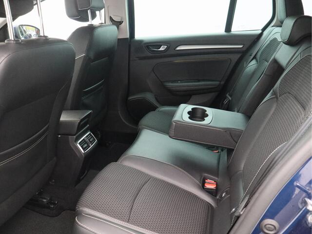 Renault MEGANE Estate 1.3 TCe Bose/ lage km/ achteruitrijcamera/ zeer mooi!