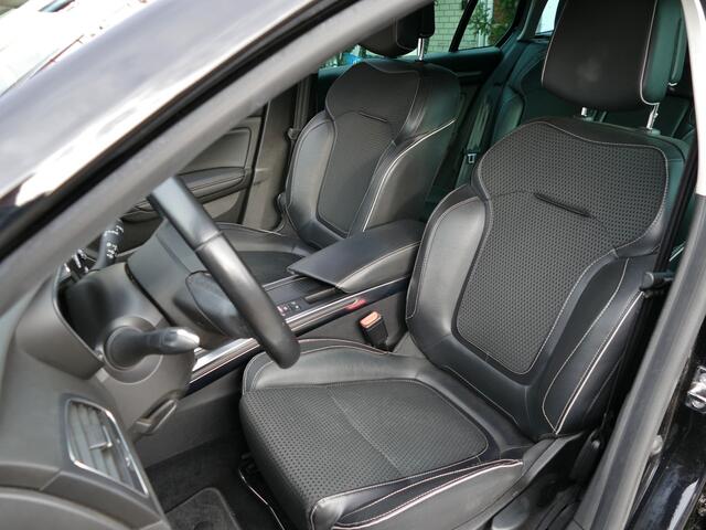 Renault MEGANE Estate 1.3 TCe Bose | nieuwe motor | Apple Carplay/Android auto | massagestoel | parkeerassistent