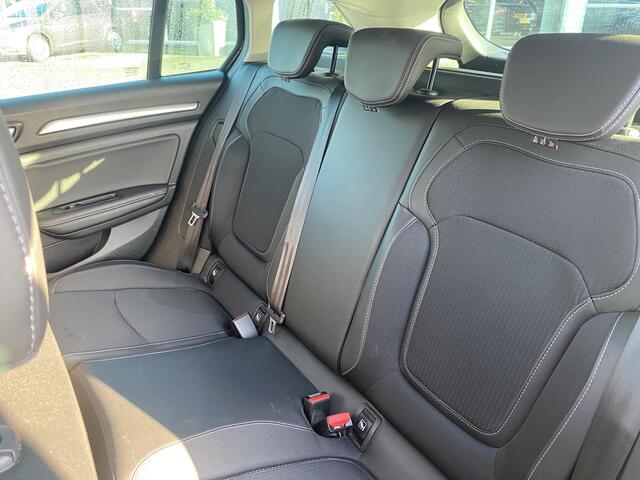 Renault MEGANE Estate 1.3 TCe Intens Stoelvrw., Camera, Trekhaak, Rijklaar met beurt & garantie!