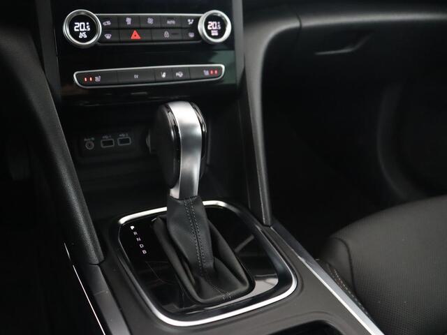 Renault MEGANE 1.6 E-Tech Plug-In Hybrid 160 Business Edition One | Leder | Stoelverwarming | Trekhaak | Carplay | Stuurverwarming | Keyless | Full LED | Navigatie | Climate control | Plug In