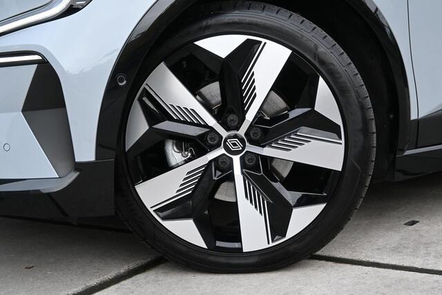 Renault MEGANE E-Tech comfort range techno 60 kWh | 360 CAMERA | STUURVERWARMING | NAVI | ADAPT. CRUISE CONTROL | APPLECARPLAY/ANDROIDAUTO | CLIMATE CONTROL | PDC | LMV