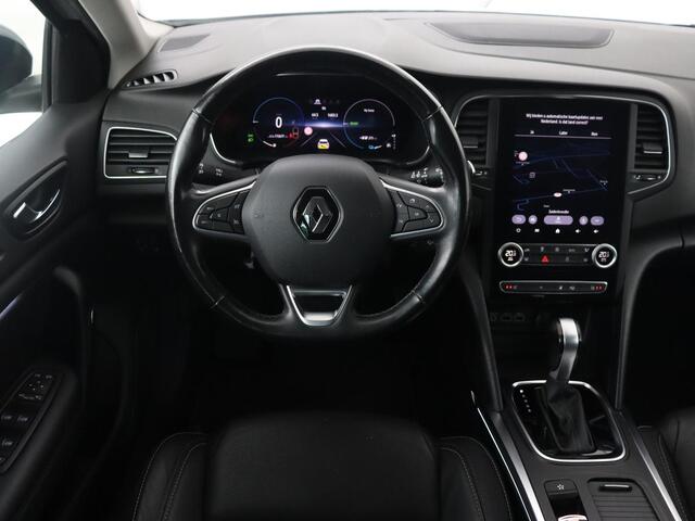 Renault MEGANE 1.6 E-Tech Plug-In Hybrid 160 Business Edition One | Leder | Stoelverwarming | Carplay | Camera | Stuurverwarming | Full LED | Navigatie | Climate control