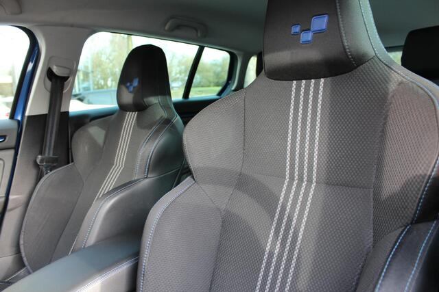 Renault MEGANE Estate 1.2 TCe GT Line TCE 130 RLINK 9.3INCH,1650KG TRGEWICHT,STLVERW,PDC