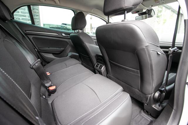 Renault MEGANE 1.6 E-Tech Plug-In Hybrid 160 Zen - All-in rijkrprs | Navi | Carplay | Cruise | Stoelverw.