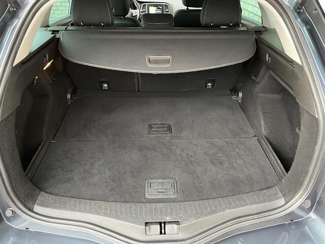 Renault MEGANE Estate 1.3 TCe Limited | Trekhaak | Apple CarPlay / Android Auto | Parkeersensoren | Navigatie |