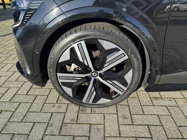 Renault MEGANE E-Tech EV60 Optimum Charge Iconic | Pack Augmented Vision & Advanced Driving Assist |