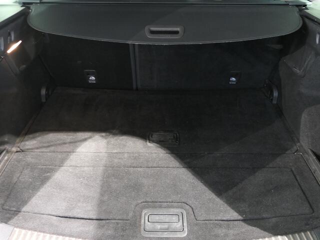 Renault MEGANE Estate 1.3 TCe Intens - Occasion Lease vanaf ¤509 p/m - Trekhaak - Sensor v+a - Cruise - Navi